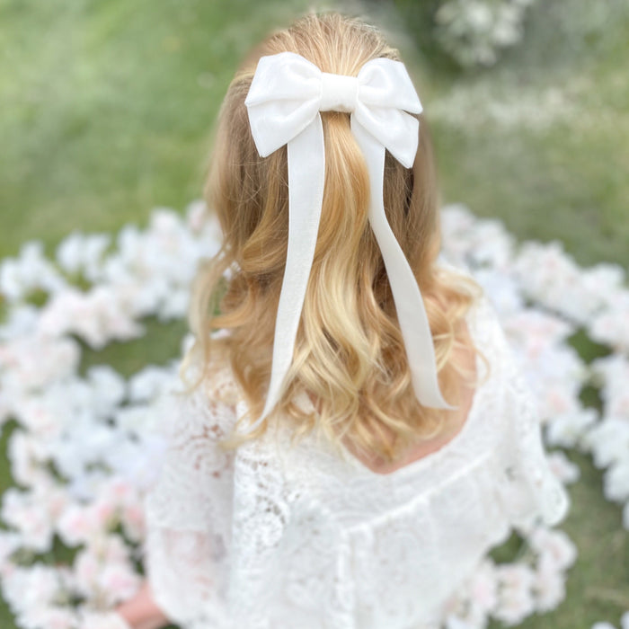 Express delivery Fable Velvet Bow Barrette in Pale Ivory, perfect for flower girls and weddings, flower girl hair half up with bow, Oversize velvet hair bow, Ivory velvet hair bow, velvet hair bow uk, Ivory bow for flower girl, flower girl bow, large velvet bow uk, ivory velvet bow,barrette, hair bow for flower girl, flower girl hair accessories