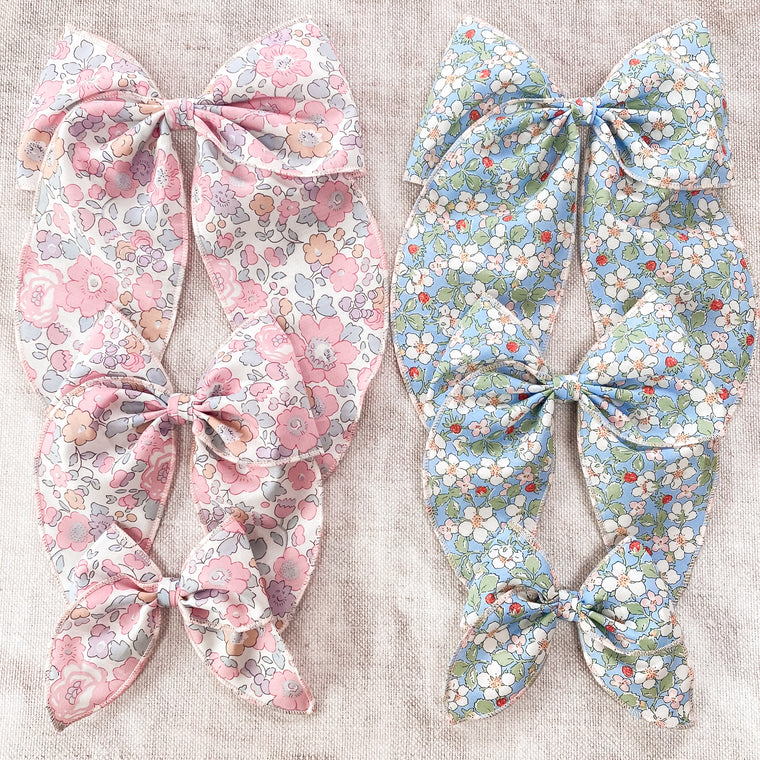 Prairie Bow Petite / Liberty Blossom Blue