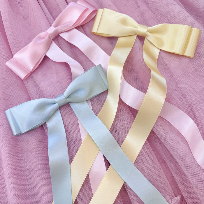 Fleur Sky Blue Satin Hair Bow, Childrens Sky Blue Hair Bow, Blue Bow
Discover the beautiful Fleur Satin Bow Barrette for children in Sky Blue, Blue Bow for flower girl, childrens pastel blue hair bow, Pale Blue satin hair bow
