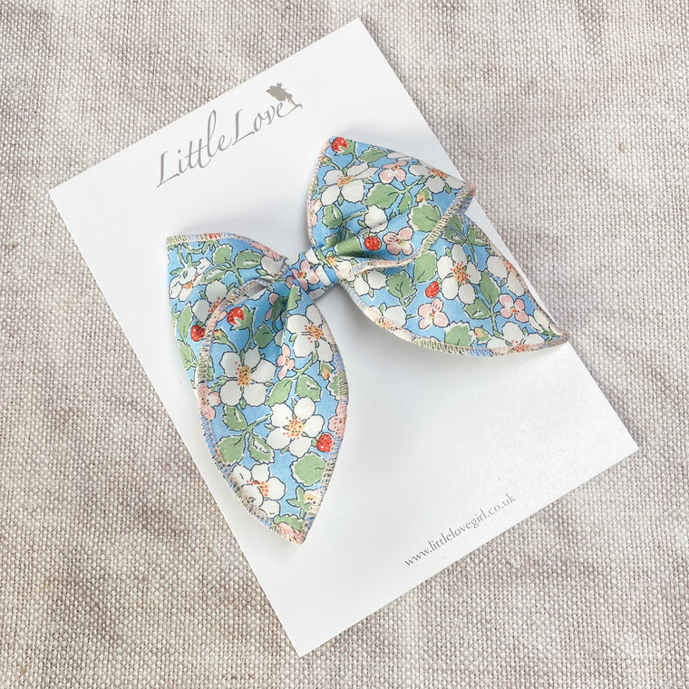 Prairie Bow Petite / Liberty Blossom Blue
