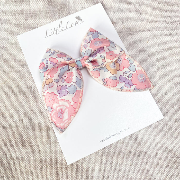 Prairie Liberty Bow Petite / Betsy Musk