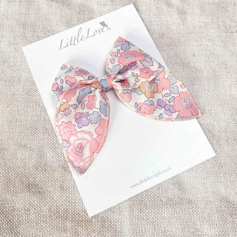 Prairie Liberty Bow Petite / Betsy Musk