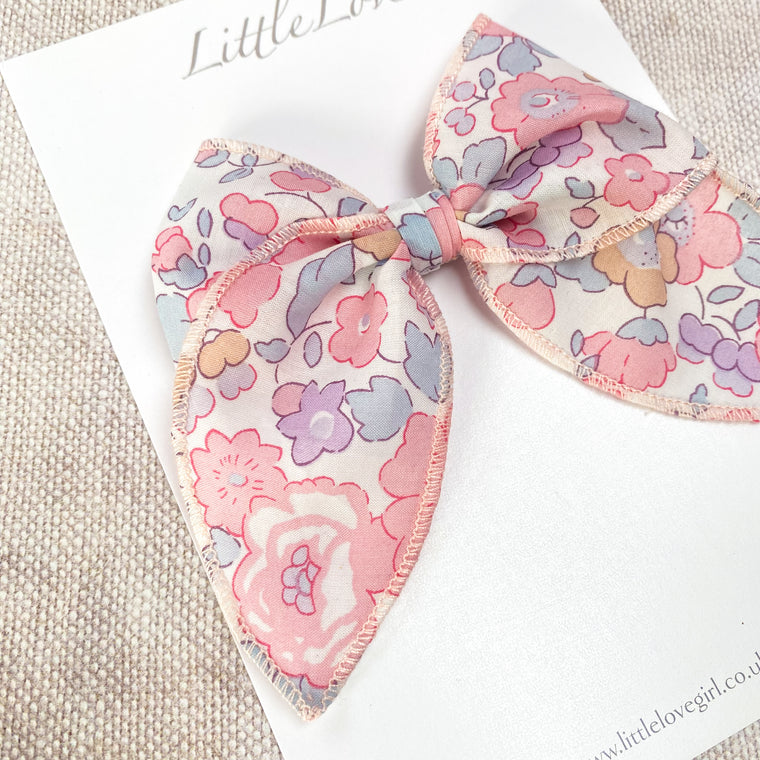 Prairie Liberty Bow Petite / Betsy Musk