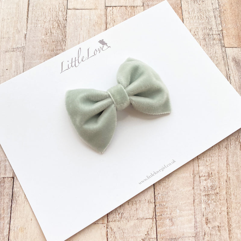 Little Velvet Bow Clip / PASTELS
