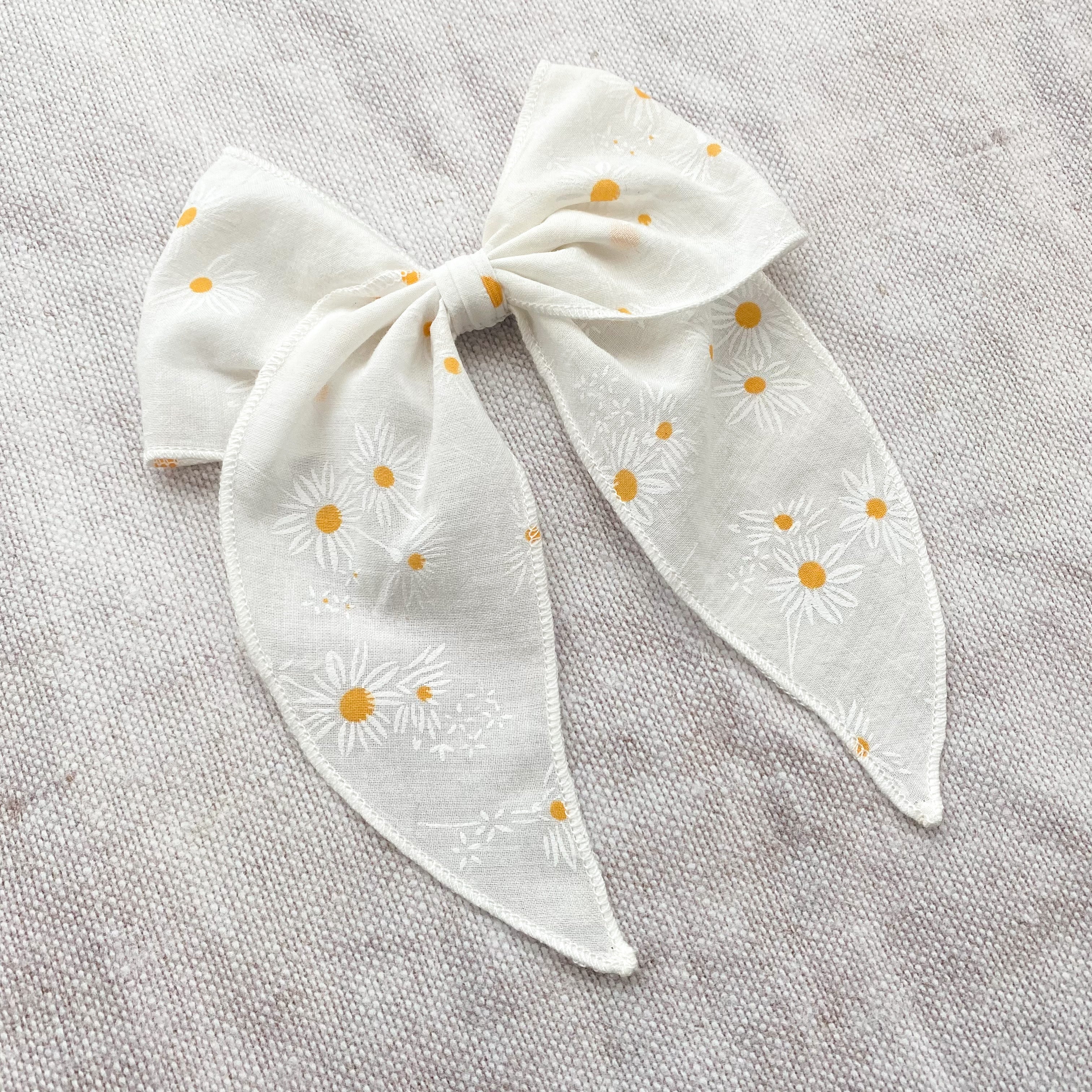 Prairie Bow Classic/ IVORY DAISY