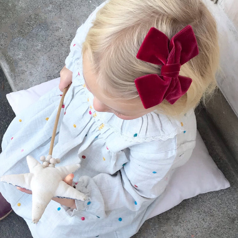 Velvet Bow Hair Clip/ RUBY RED