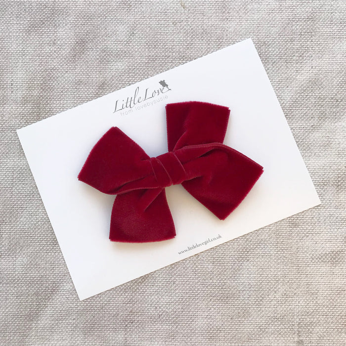 Little Love luxury velvet bow hair clips, large velvet bow hair clip, large velvet bow uk, sage velvet hair bow, red velvet bow hair clip, Plum velvet bow hair clip, Red velvet hairbow, girls velvet bow hair clips, Christmas hair bows in red velvet, Red Christmas bow hair clips, Red Velvet Bow Hair Clips, Red Velvet Hairbows
