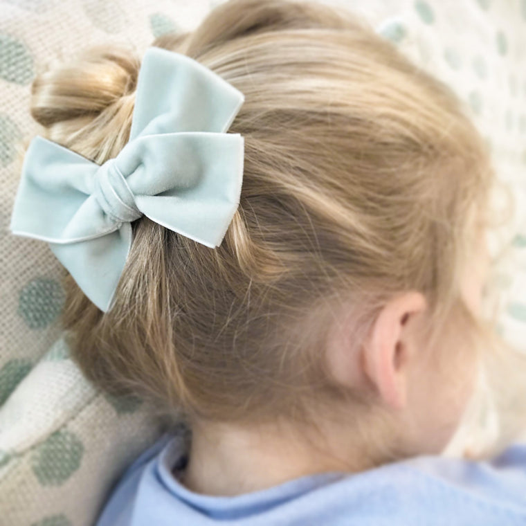 Velvet Bow Hair Clip/ Mist