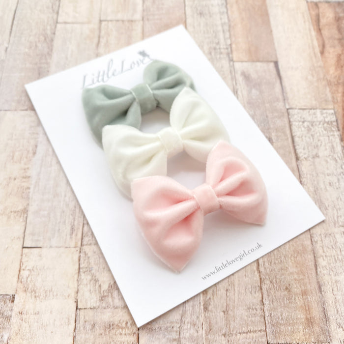 Little Velvet Bow Clip / PASTELS