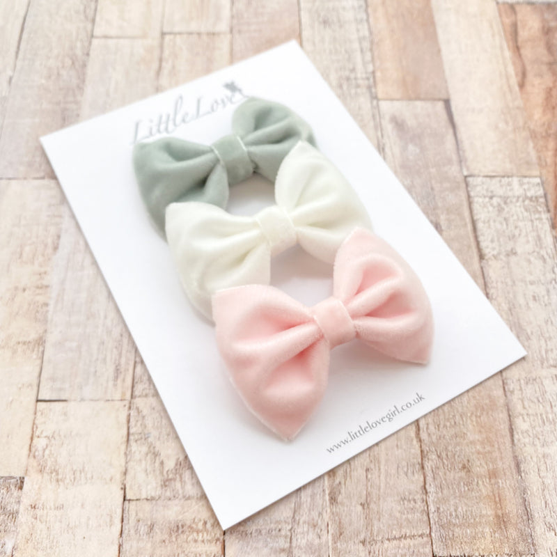Little Velvet Bow Clip / PASTELS
